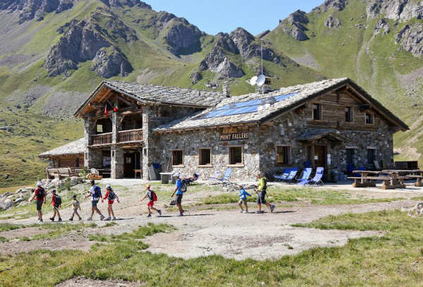 Rifugio Fallere (2385m)